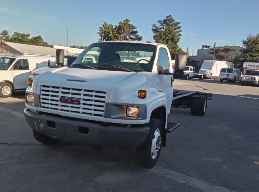 Used 2006 26 ' Cab and Chassis for sale