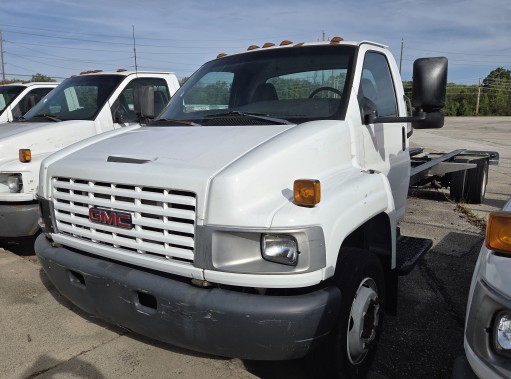 Used 2008 26 ' Cab and Chassis for sale
