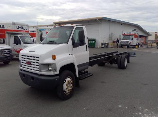Used 2005 26 ' Cab and Chassis for sale