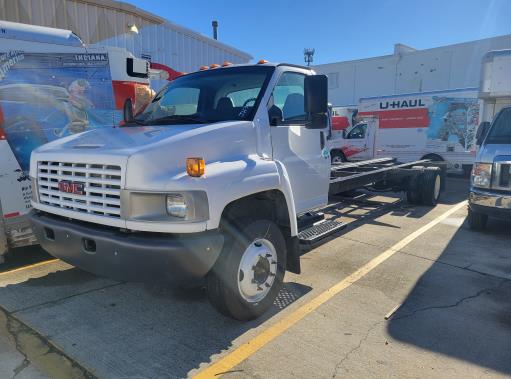 Used 2008 26 ' Cab and Chassis for sale