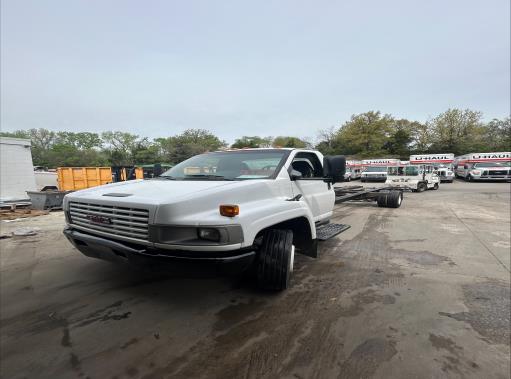 Used 2006 26 ' Cab and Chassis for sale