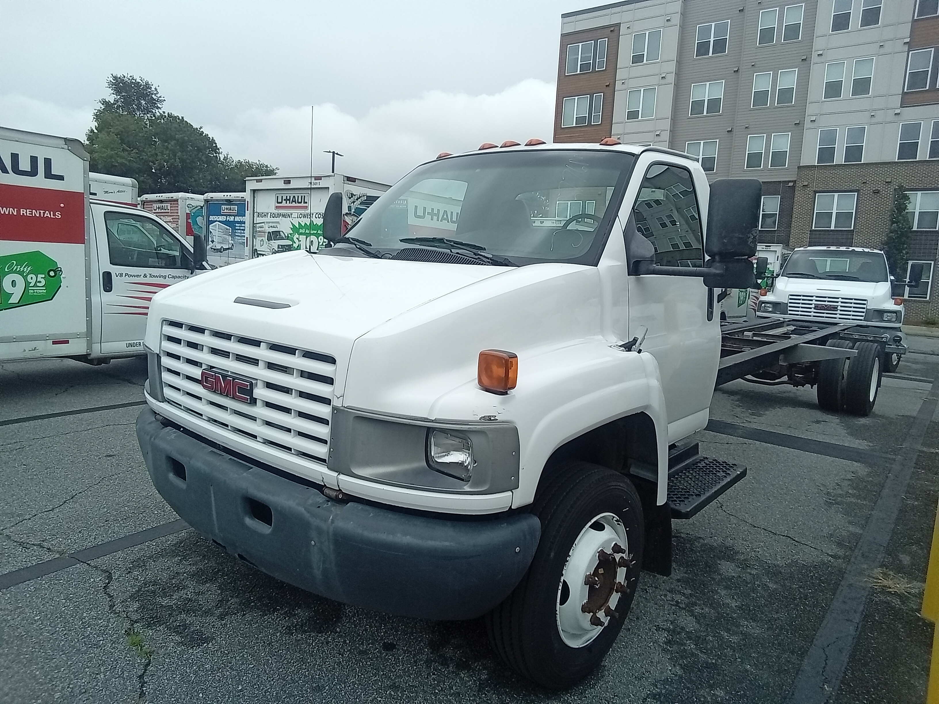 Used 2006 26 ' Cab and Chassis for sale