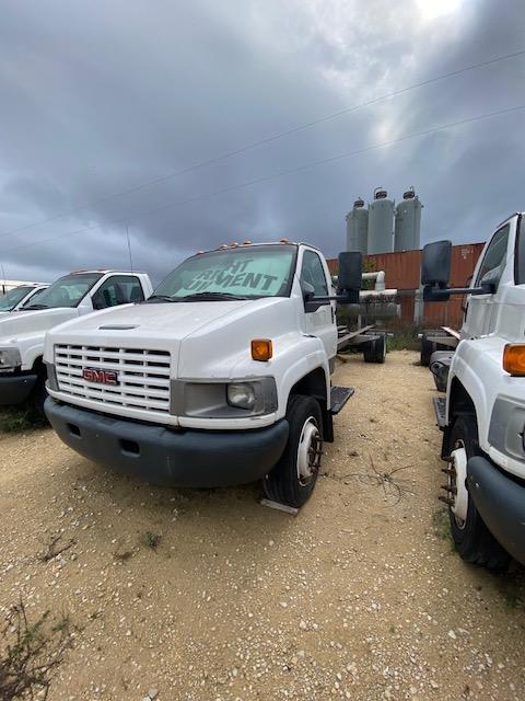 Used 2006 26 ' Cab and Chassis for sale