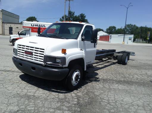 Used 2008 26 ' Cab and Chassis for sale