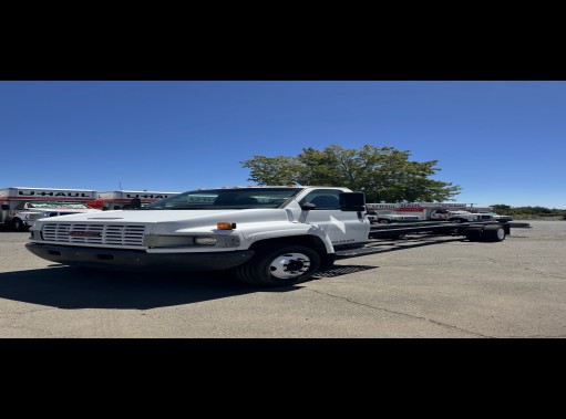 Used 2006 26 ' Cab and Chassis for sale