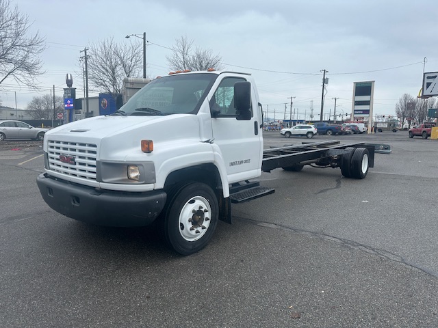 Used 2007 26 ' Cab and Chassis for sale
