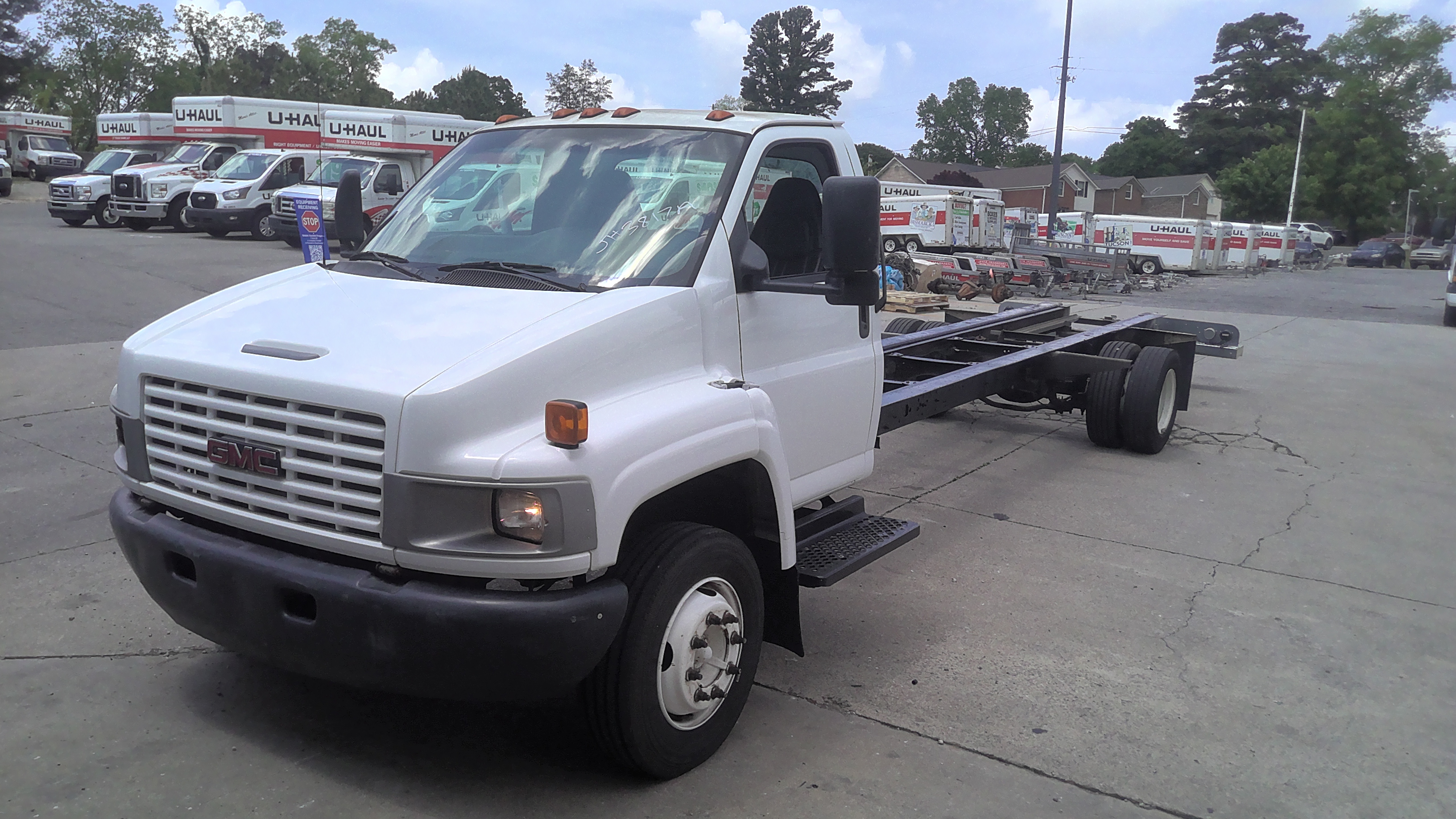Used 2007 26 ' Cab and Chassis for sale