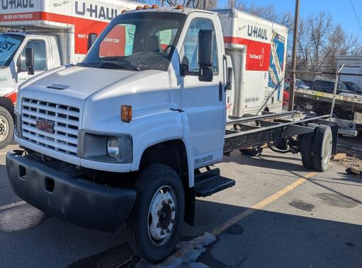 Used 2006 26 ' Cab and Chassis for sale