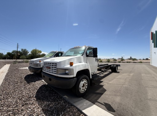 Used 2008 26 ' Cab and Chassis for sale
