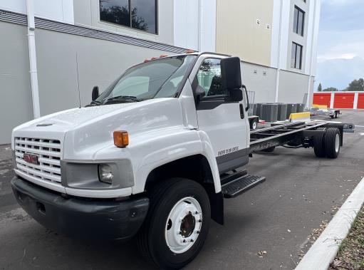 Used 2007 26 ' Cab and Chassis for sale