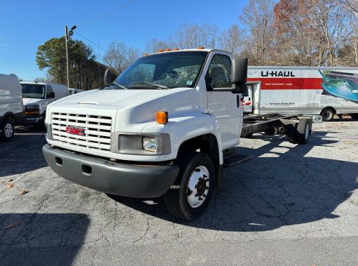 Used 2005 26 ' Cab and Chassis for sale