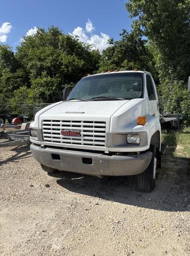 Used 2006 26 ' Cab and Chassis for sale