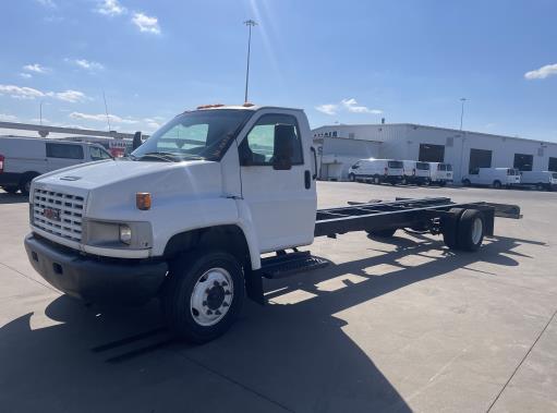 Used 2008 26 ' Cab and Chassis for sale