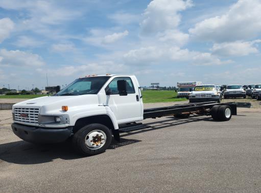 Used 2007 26 ' Cab and Chassis for sale