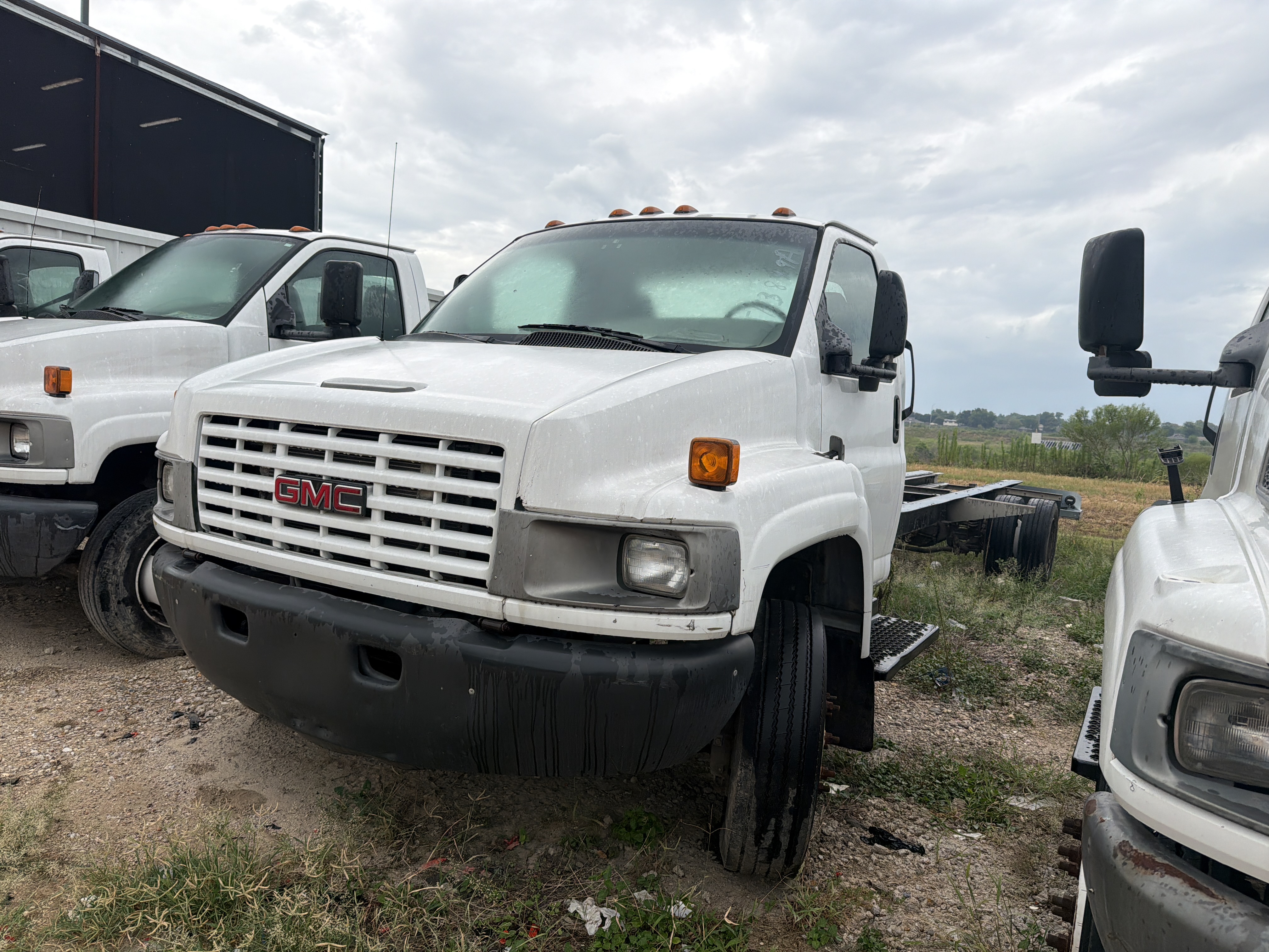 Used 2007 26 ' Cab and Chassis for sale