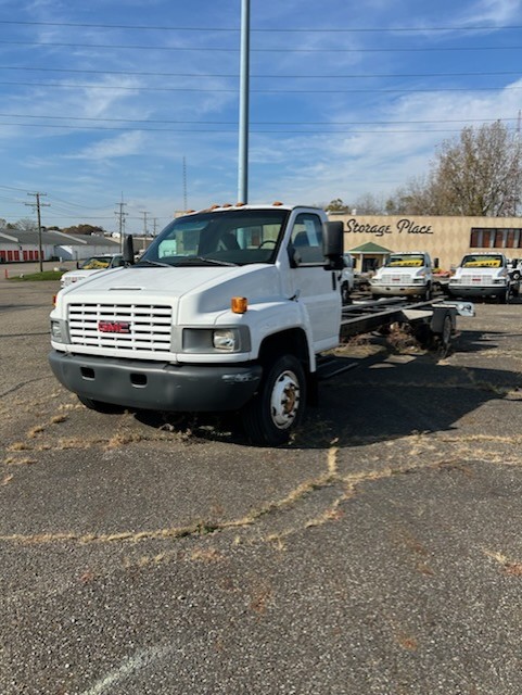 Used 2007 26 ' Cab and Chassis for sale