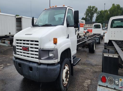 Used 2008 26 ' Cab and Chassis for sale