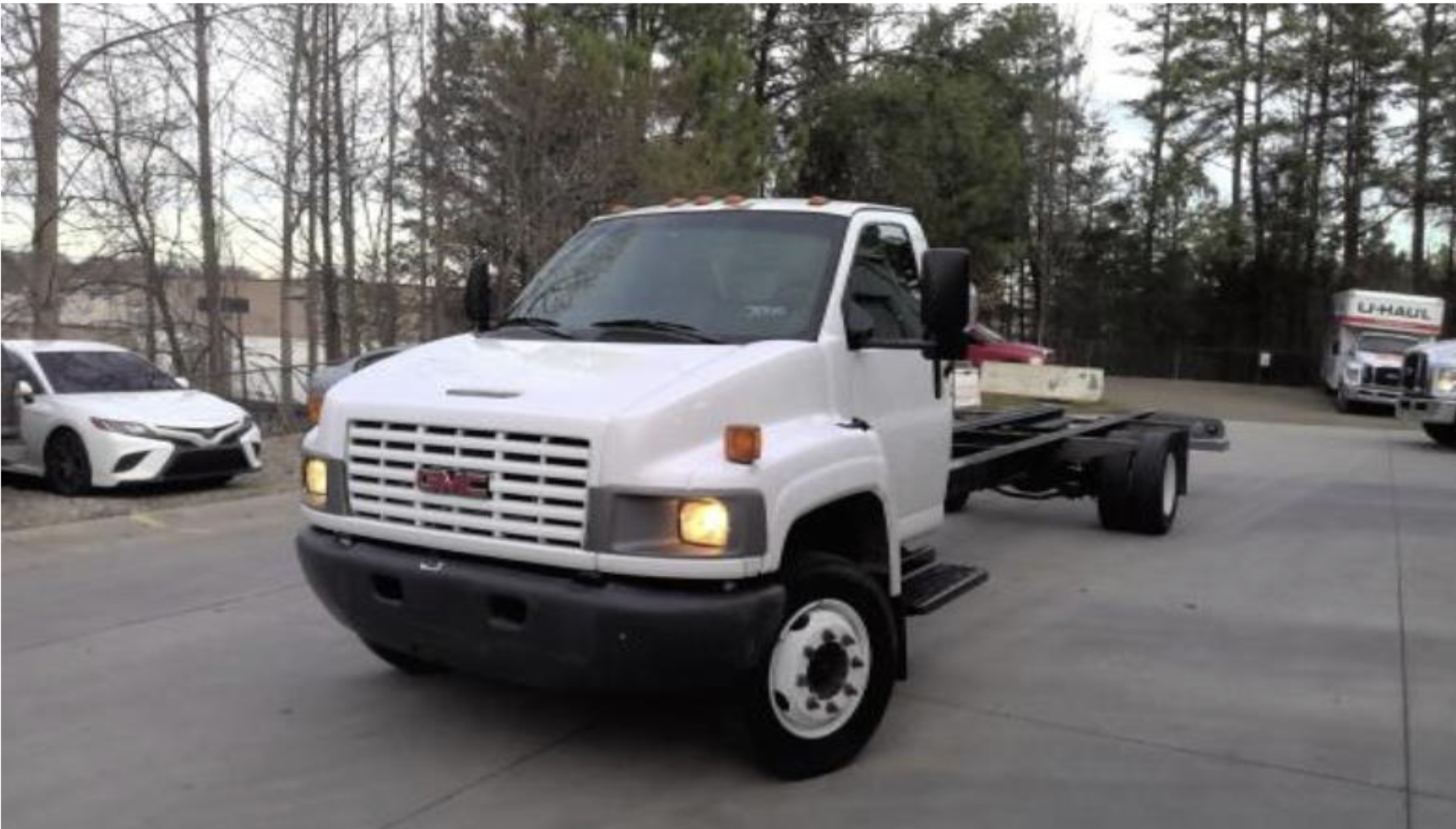 Used 2006 26 ' Cab and Chassis for sale