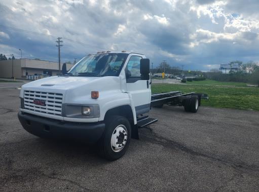 Used 2008 26 ' Cab and Chassis for sale