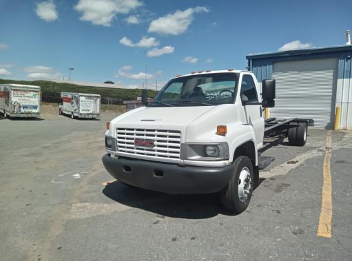 Used 2006 26 ' Cab and Chassis for sale