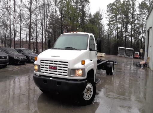 Used 2008 26 ' Cab and Chassis for sale