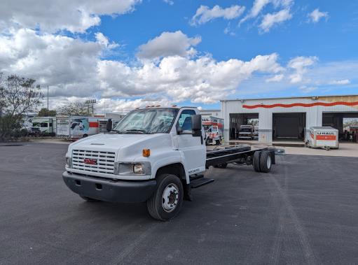 Used 2008 26 ' Cab and Chassis for sale