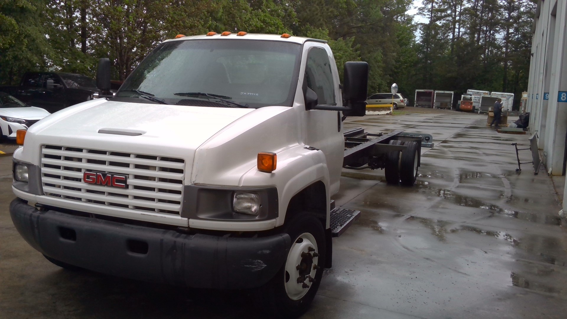 Used 2008 26 ' Cab and Chassis for sale