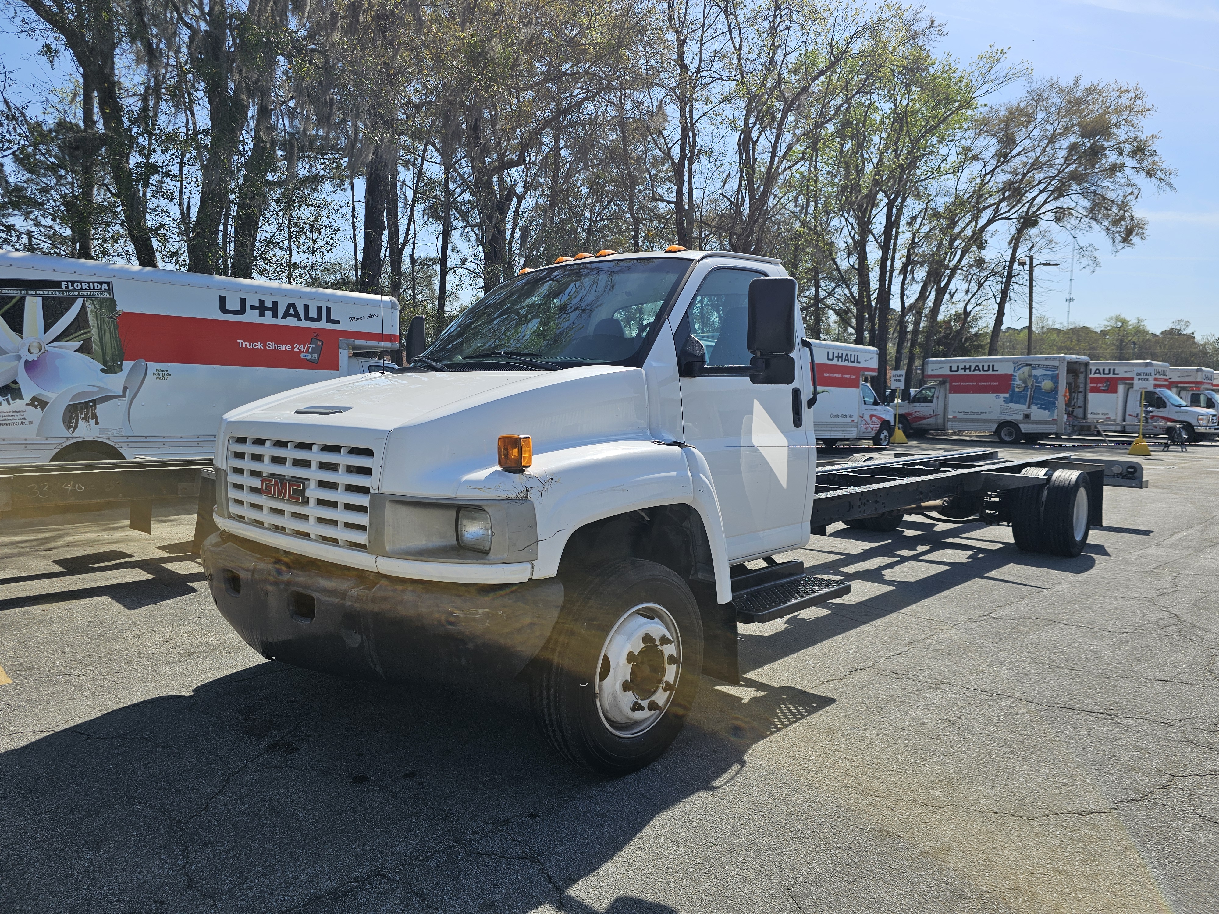 Used 2008 26 ' Cab and Chassis for sale