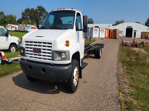Used 2008 26 ' Cab and Chassis for sale