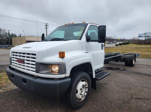 Used 2008 26 ' Cab and Chassis for sale