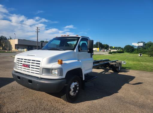 Used 2008 26 ' Cab and Chassis for sale