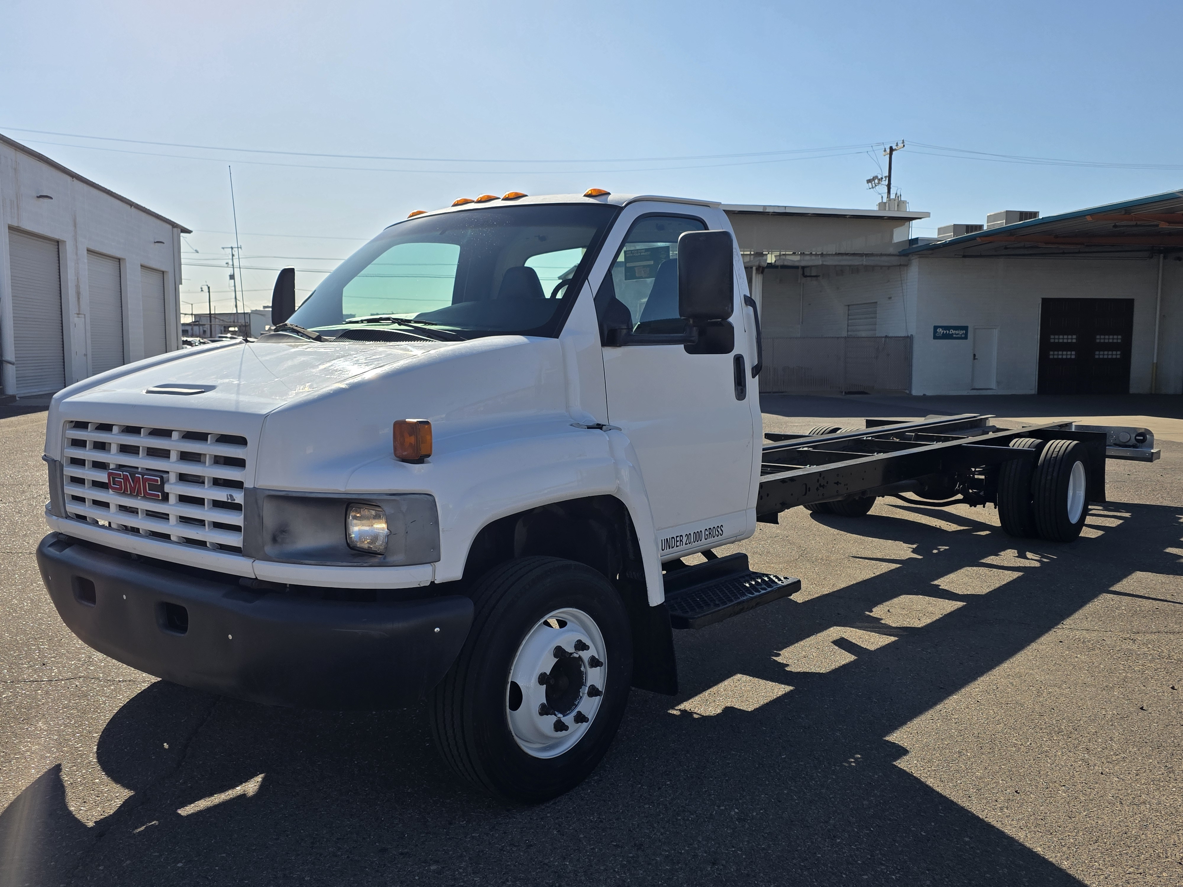 Used 2008 26 ' Cab and Chassis for sale