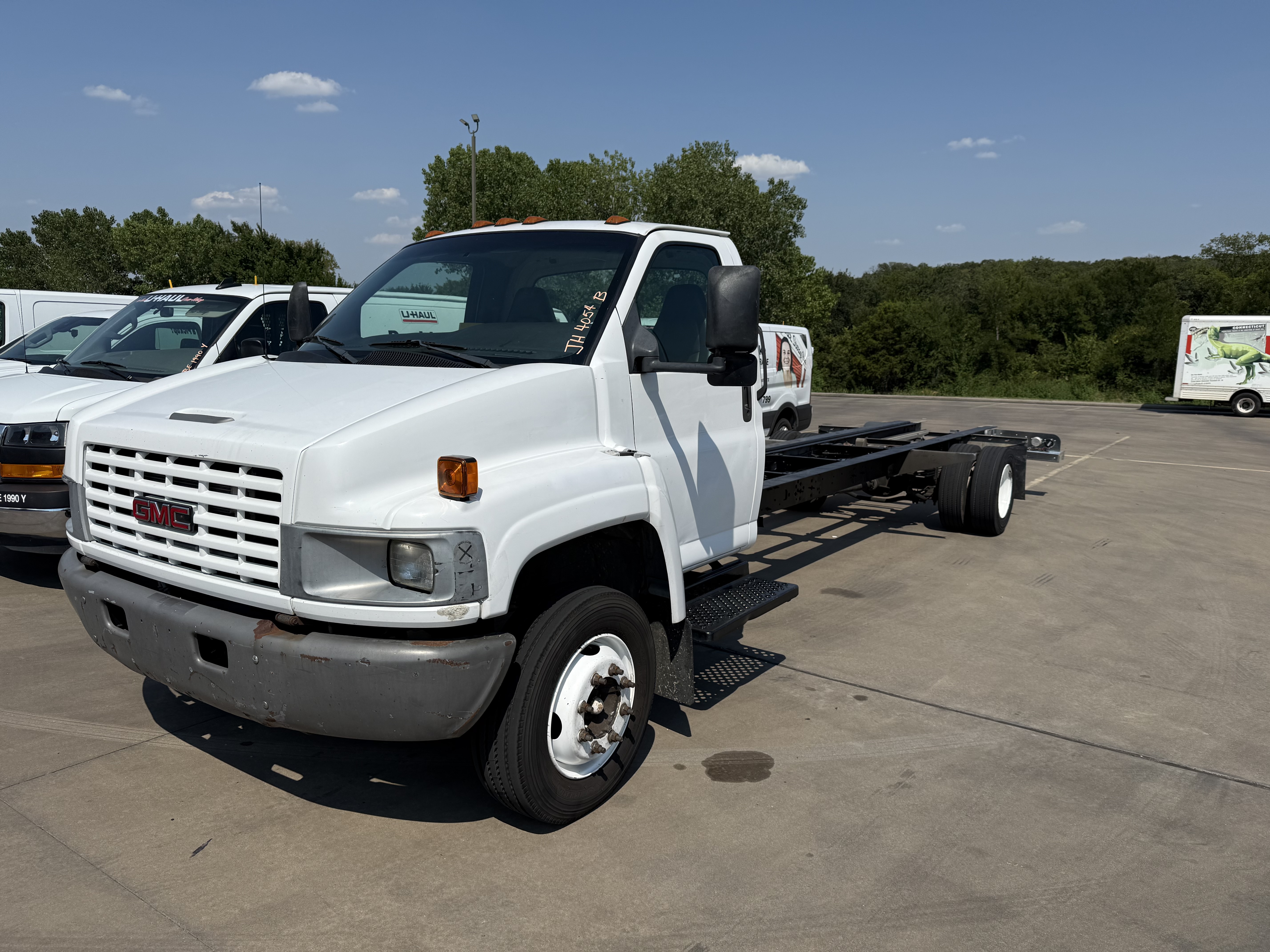 Used 2008 26 ' Cab and Chassis for sale