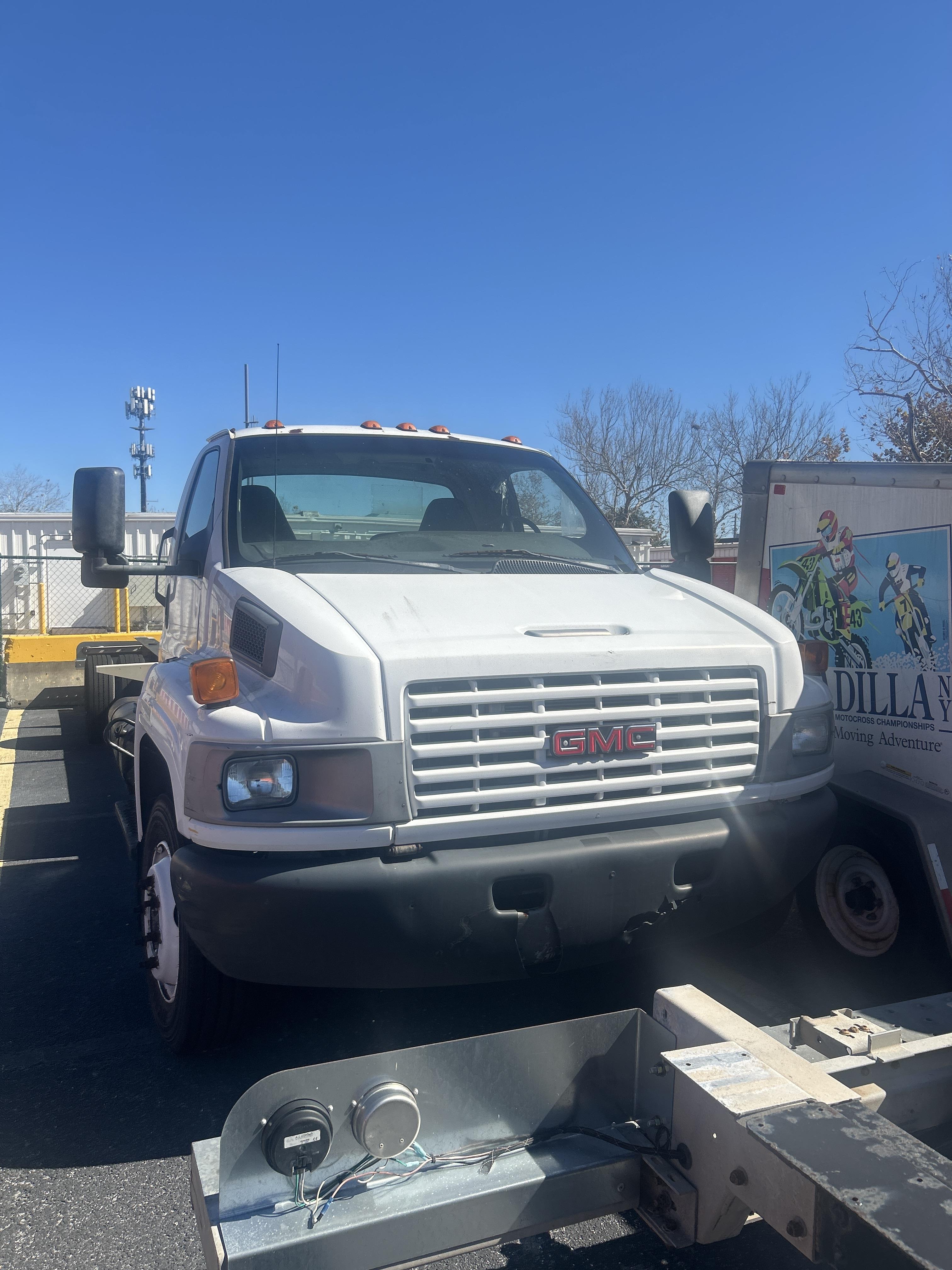 Used 2007 26 ' Cab and Chassis for sale