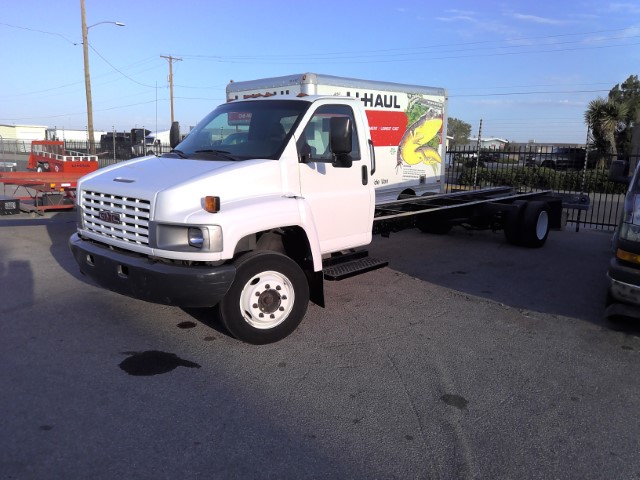 Used 2008 26 ' Cab and Chassis for sale