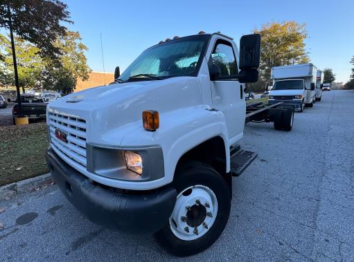 Used 2008 26 ' Cab and Chassis for sale