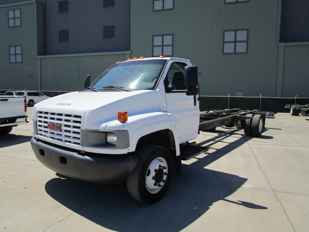 Used 2007 26 ' Cab and Chassis for sale