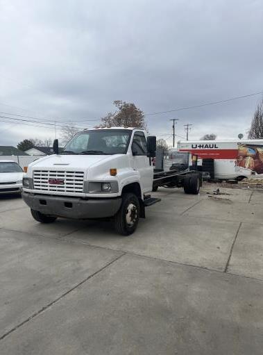 Used 2008 26 ' Cab and Chassis for sale