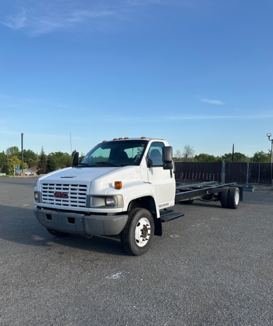 Used 2007 26 ' Cab and Chassis for sale
