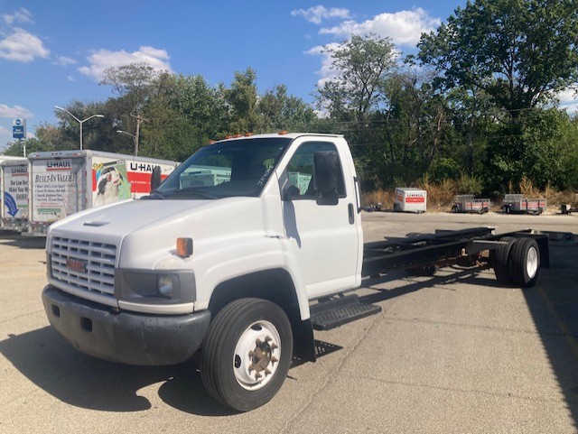 Used 2008 26 ' Cab and Chassis for sale