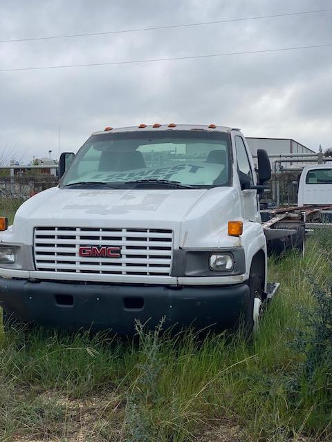 Used 2005 26 ' Cab and Chassis for sale