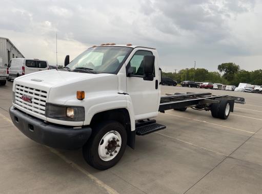 Used 2008 26 ' Cab and Chassis for sale