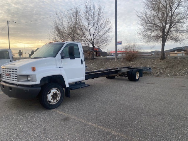 Used 2007 26 ' Cab and Chassis for sale