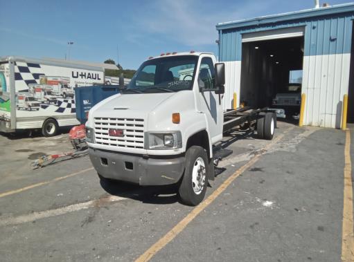 Used 2008 26 ' Cab and Chassis for sale