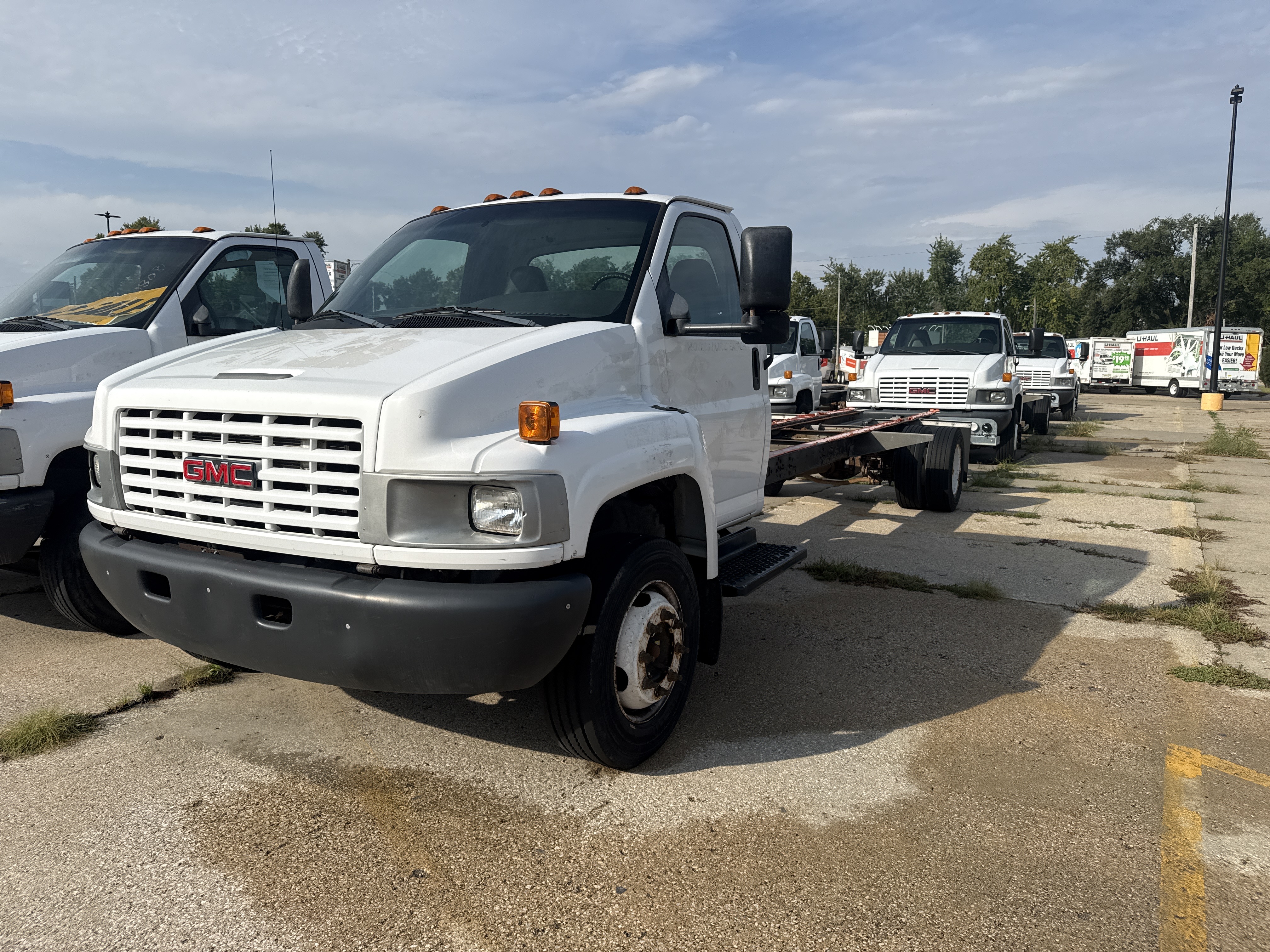 Used 2008 26 ' Cab and Chassis for sale