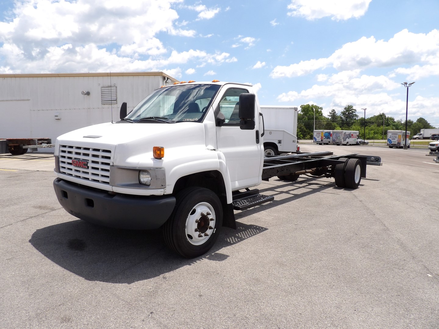 2008 GMC 5500 Cab and Chassis for Sale in Alcoa, TN 37701 UHaul Truck Sales