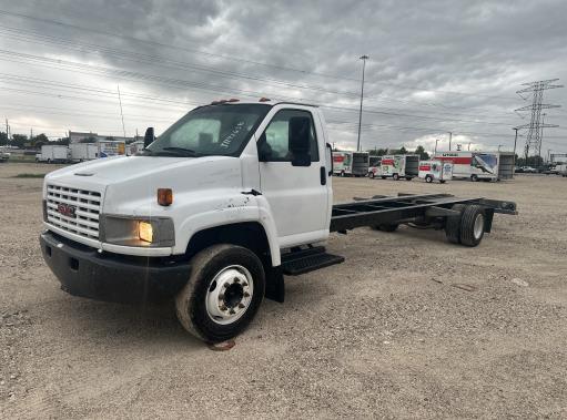 Used 2008 26 ' Cab and Chassis for sale