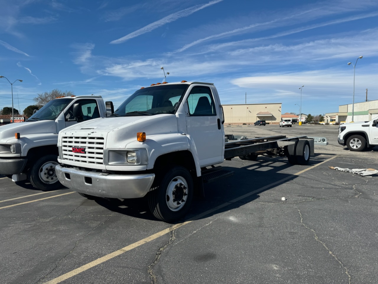 Used 2008 26 ' Cab and Chassis for sale