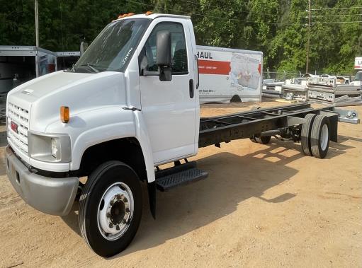 Used 2008 26 ' Cab and Chassis for sale