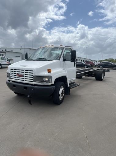 Used 2008 26 ' Cab and Chassis for sale